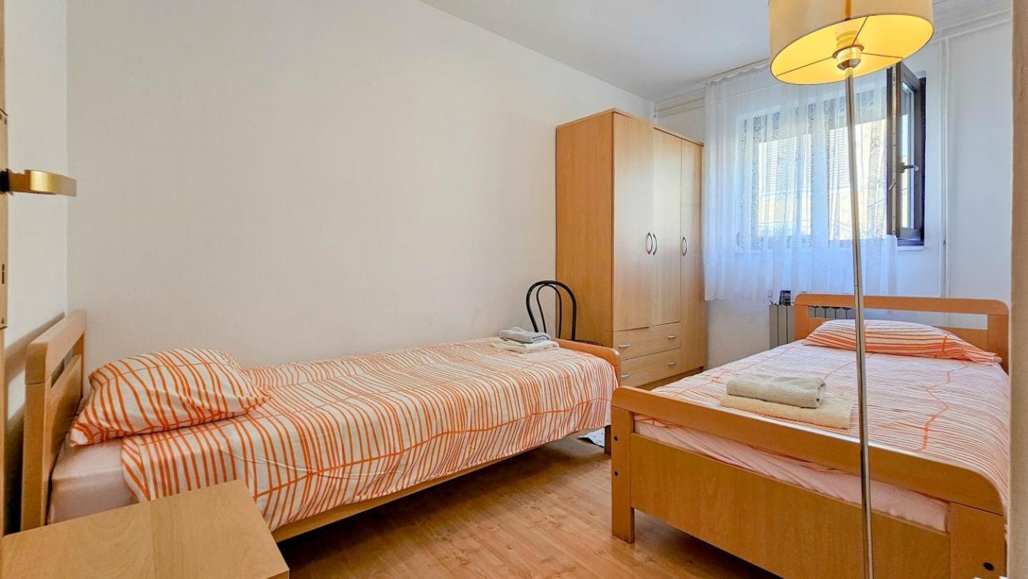 Maja One Apartment Novigrad  Bagian luar foto
